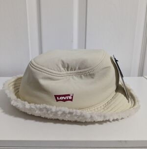 New Levis Mens Hat Size Medium Tank Sherpa Tan Beige Women NWT